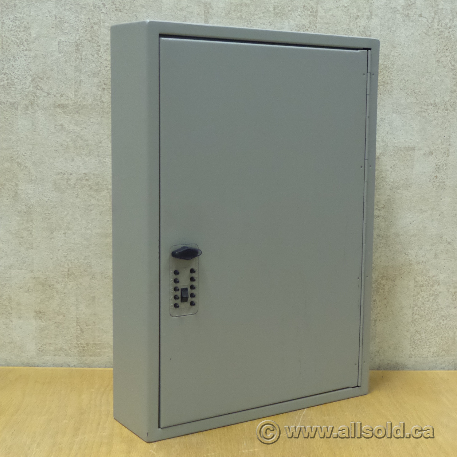 GE Key Combination Lock Box Safe, Beige, Holds 146 Keys